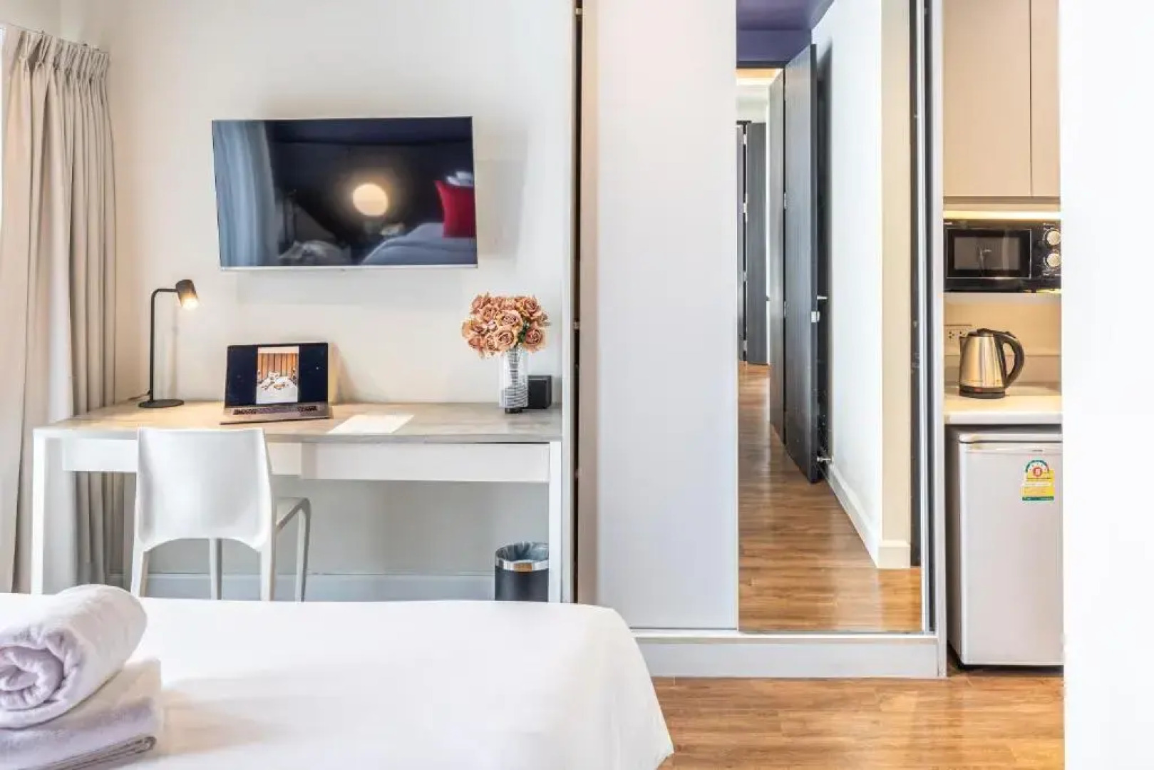 Отель Blue Hippo Hotel