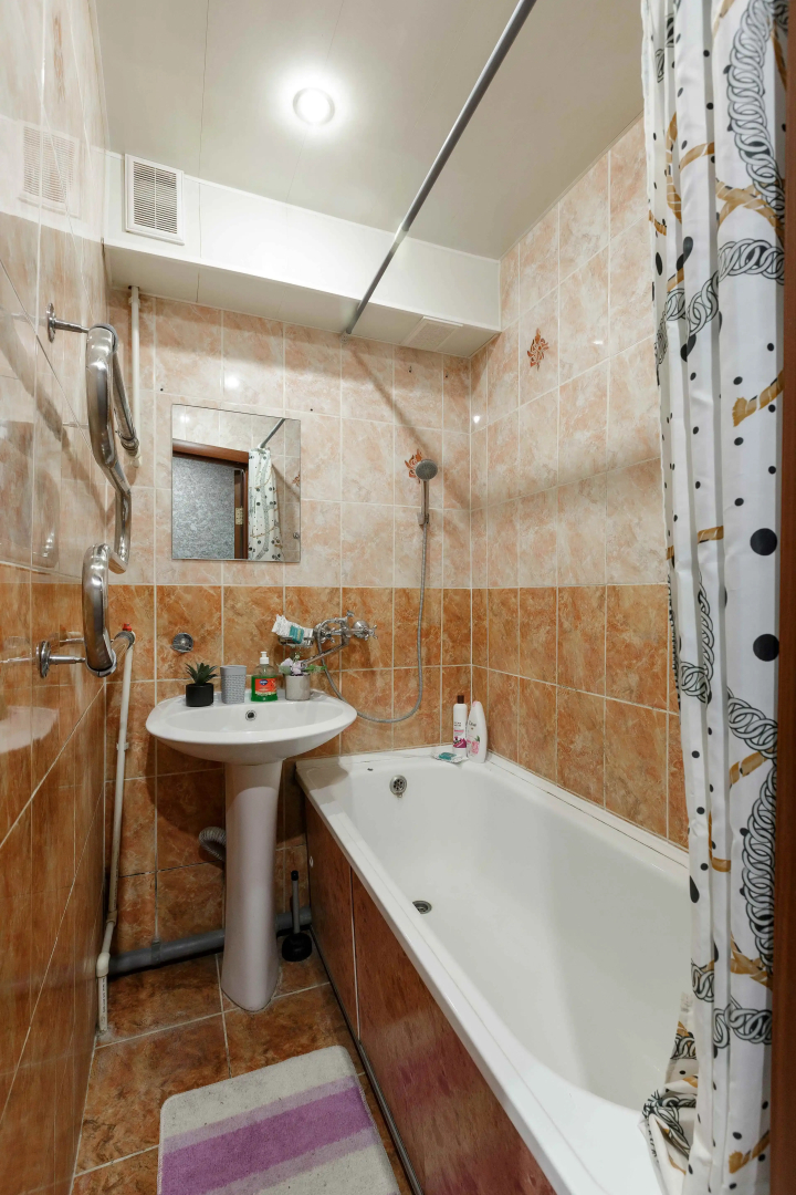 Квартира SmolSutki Ново-Чернушенский переулок 1/2 (2комн)