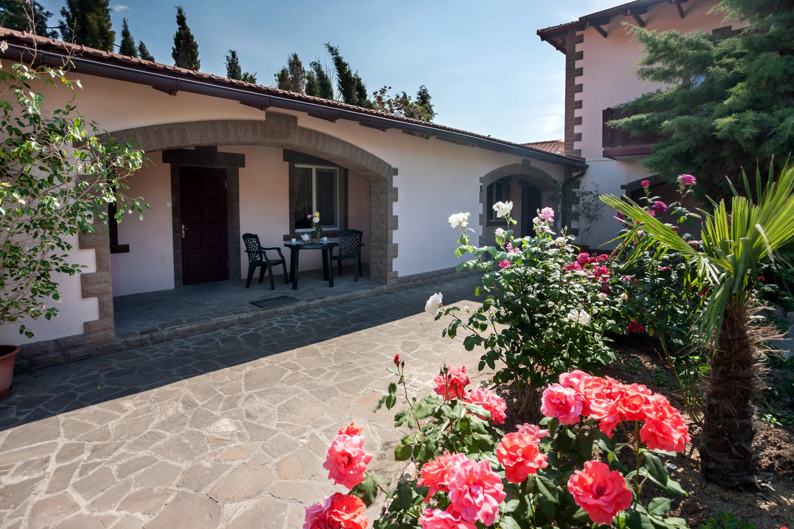 Отель Омега-Клуб