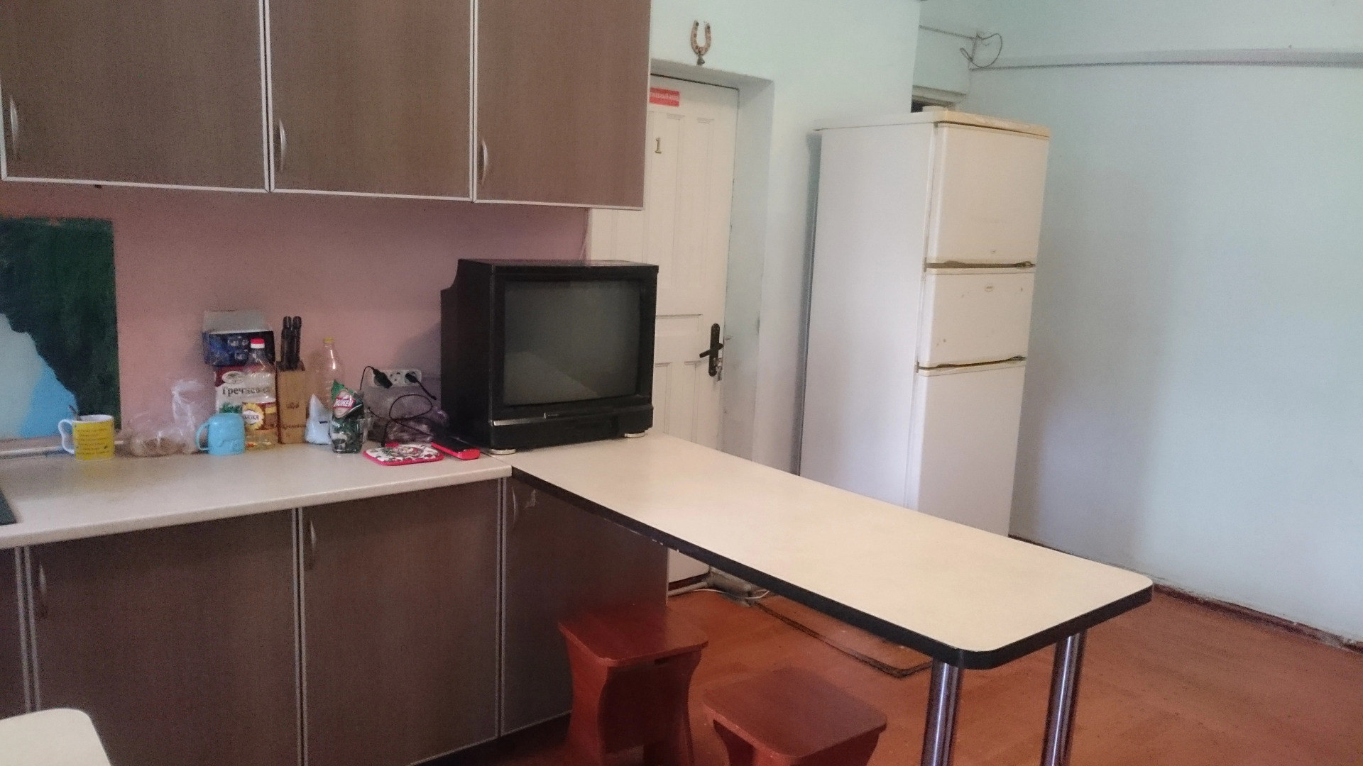 Na Pereulke Sverdlova Hostel