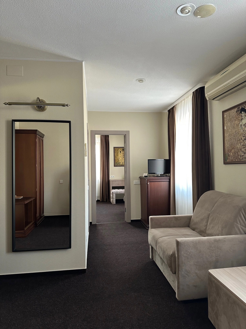 Отель Мономах