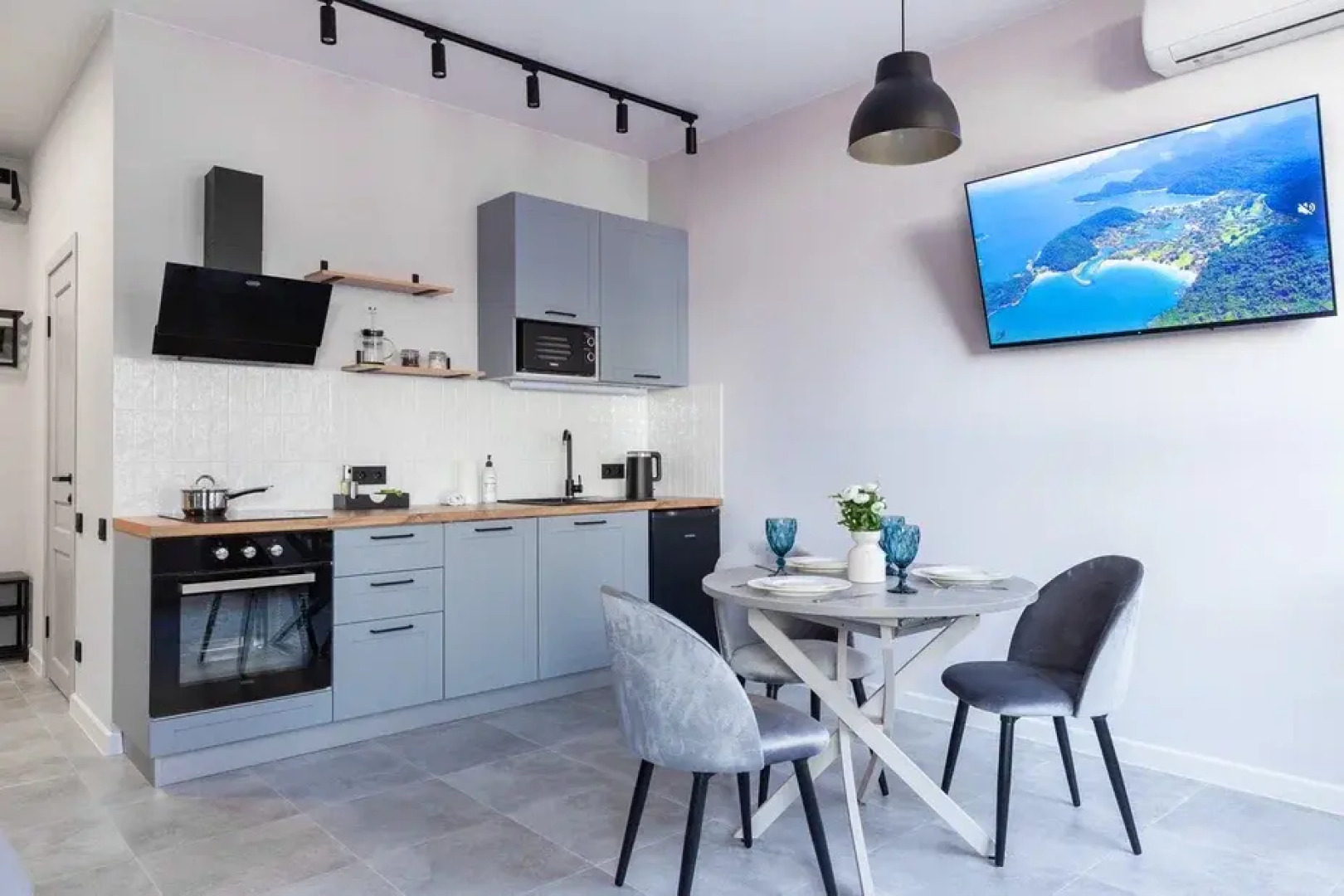 Апартаменты Visitnovorossiysk на Шевченко 22