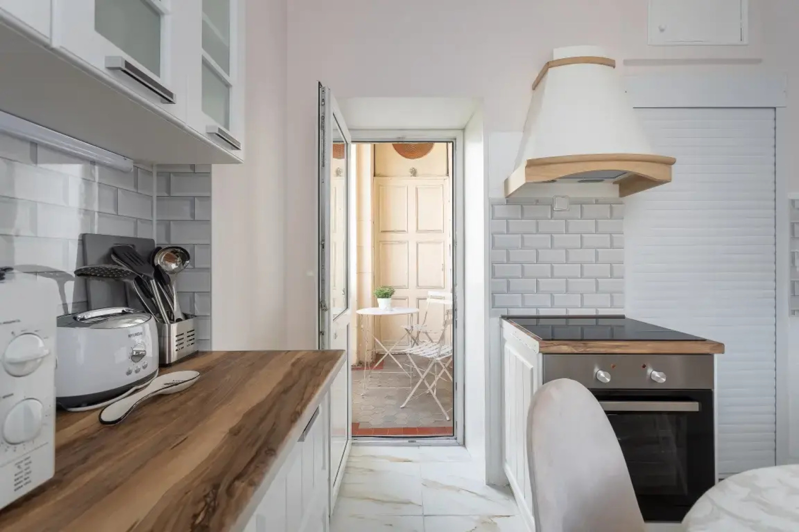 Апартаменты Улучшенные с Двумя Спальнями и Балконом