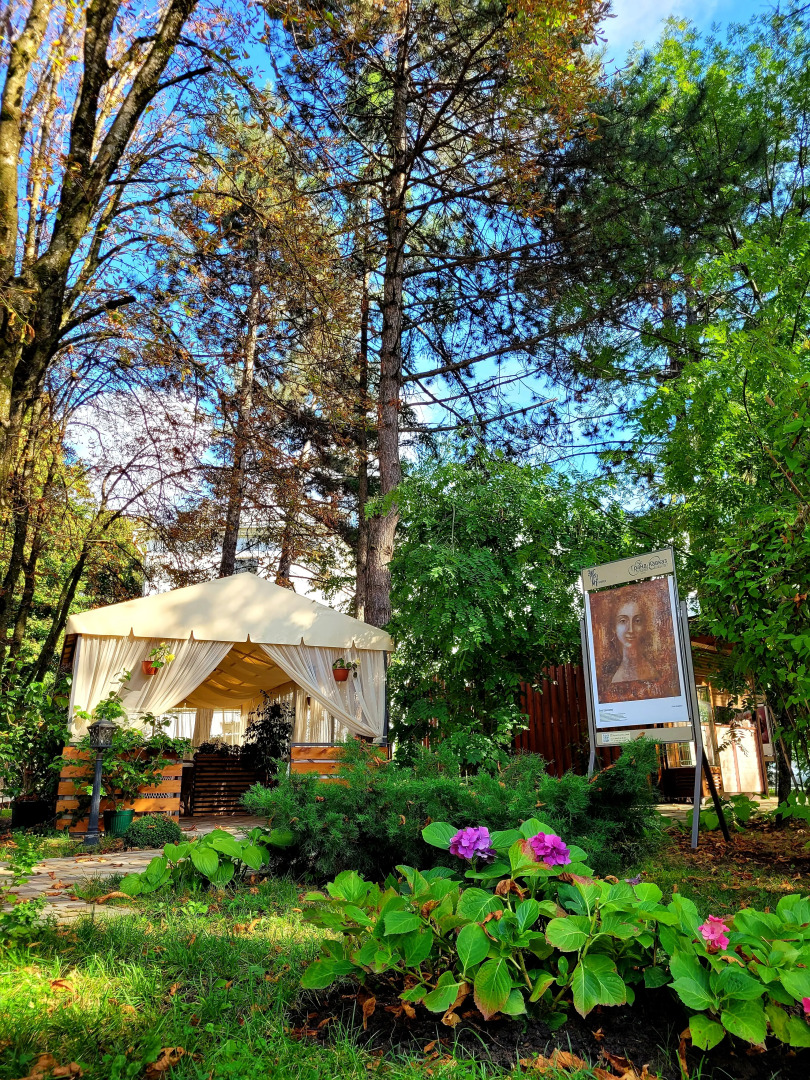 Отель Гранд-Кавказ