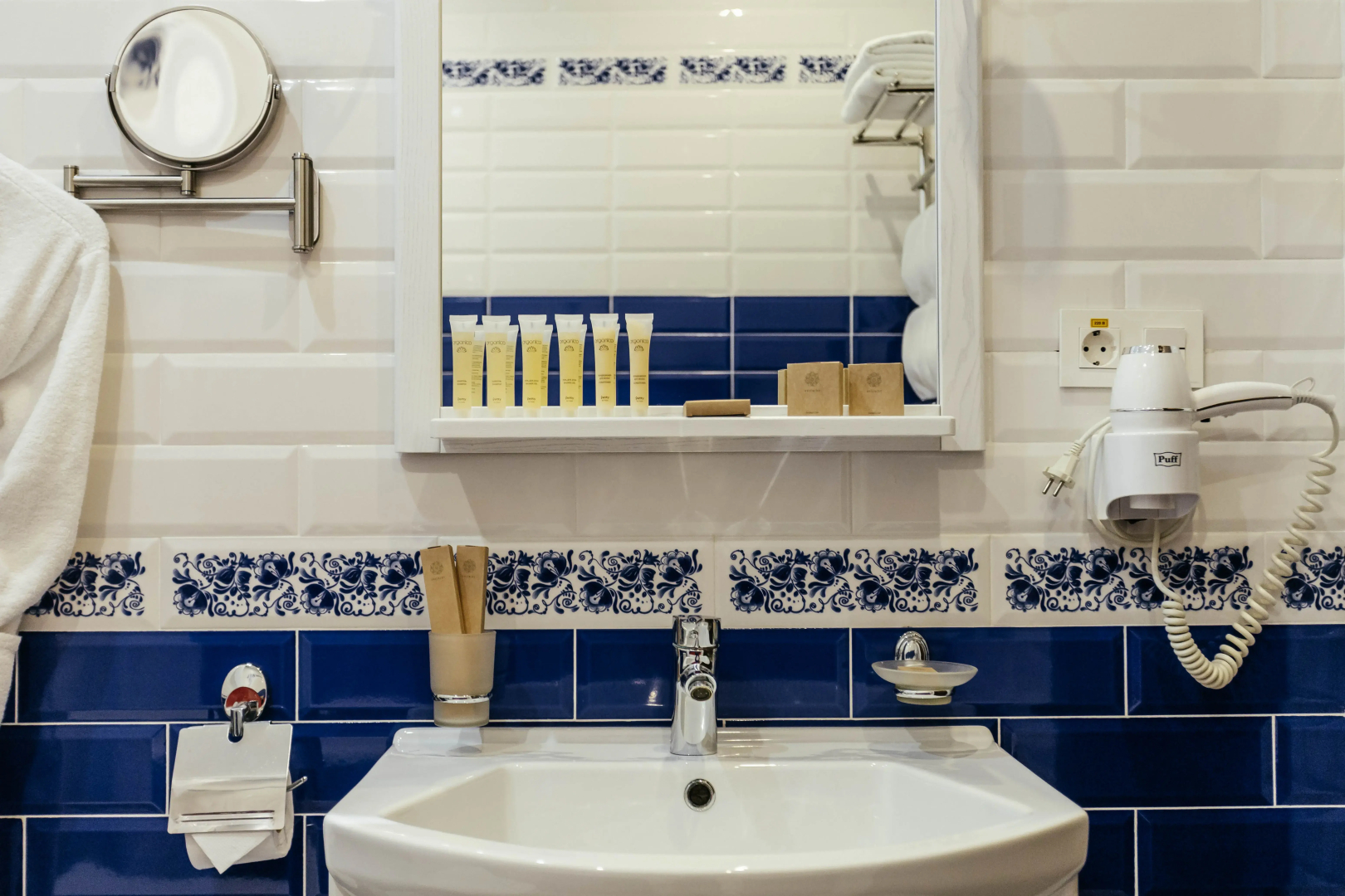 Отель Customs House Hotel & SPA
