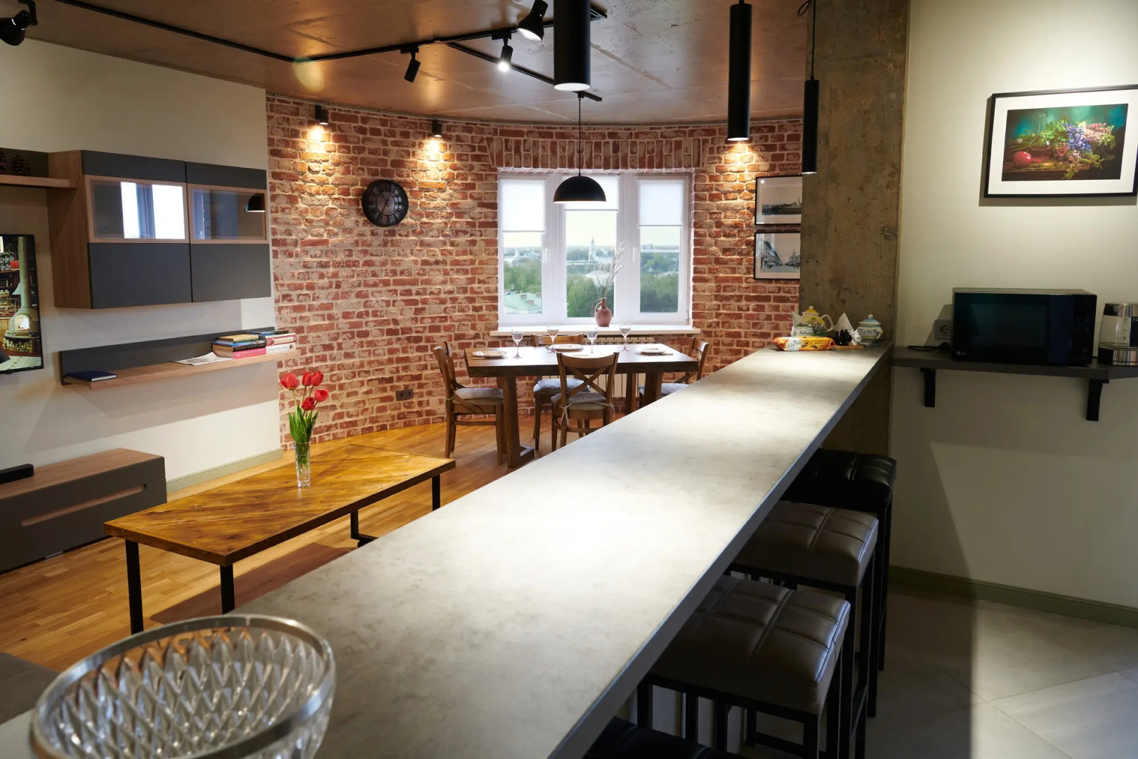 Квартира с Видом на Историческую Часть Костромы и Волгу