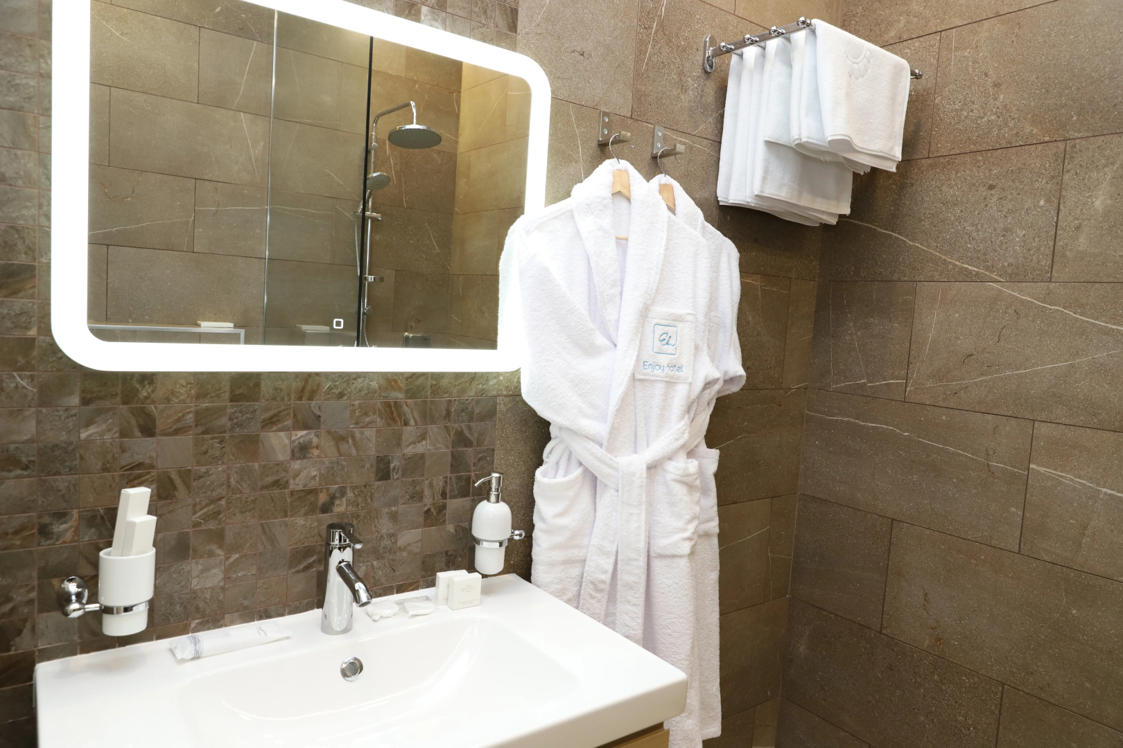 Отель Enjoy Hotel