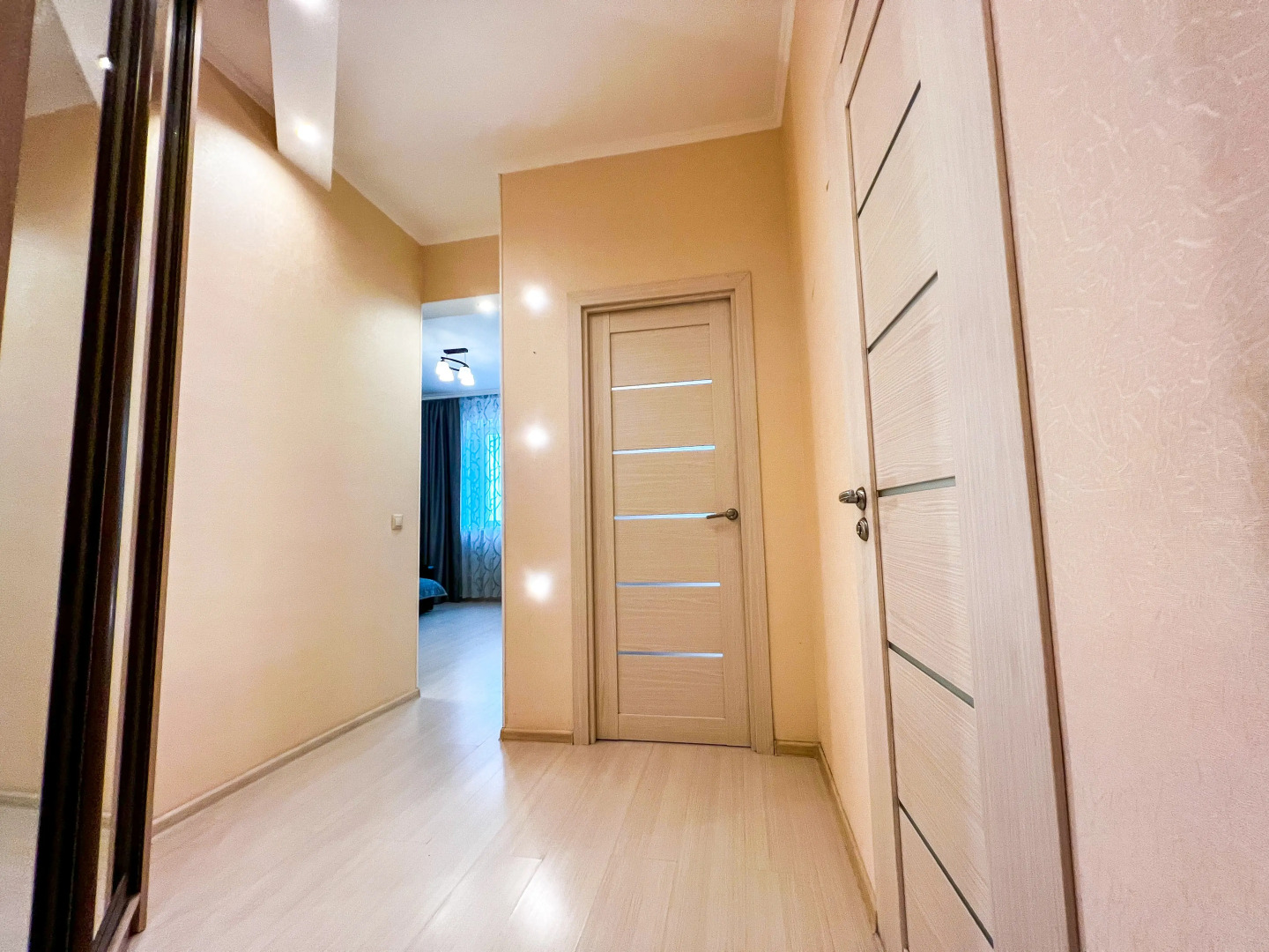 Апартаменты Квартира AlexHome РП Свердловский Заречная 3