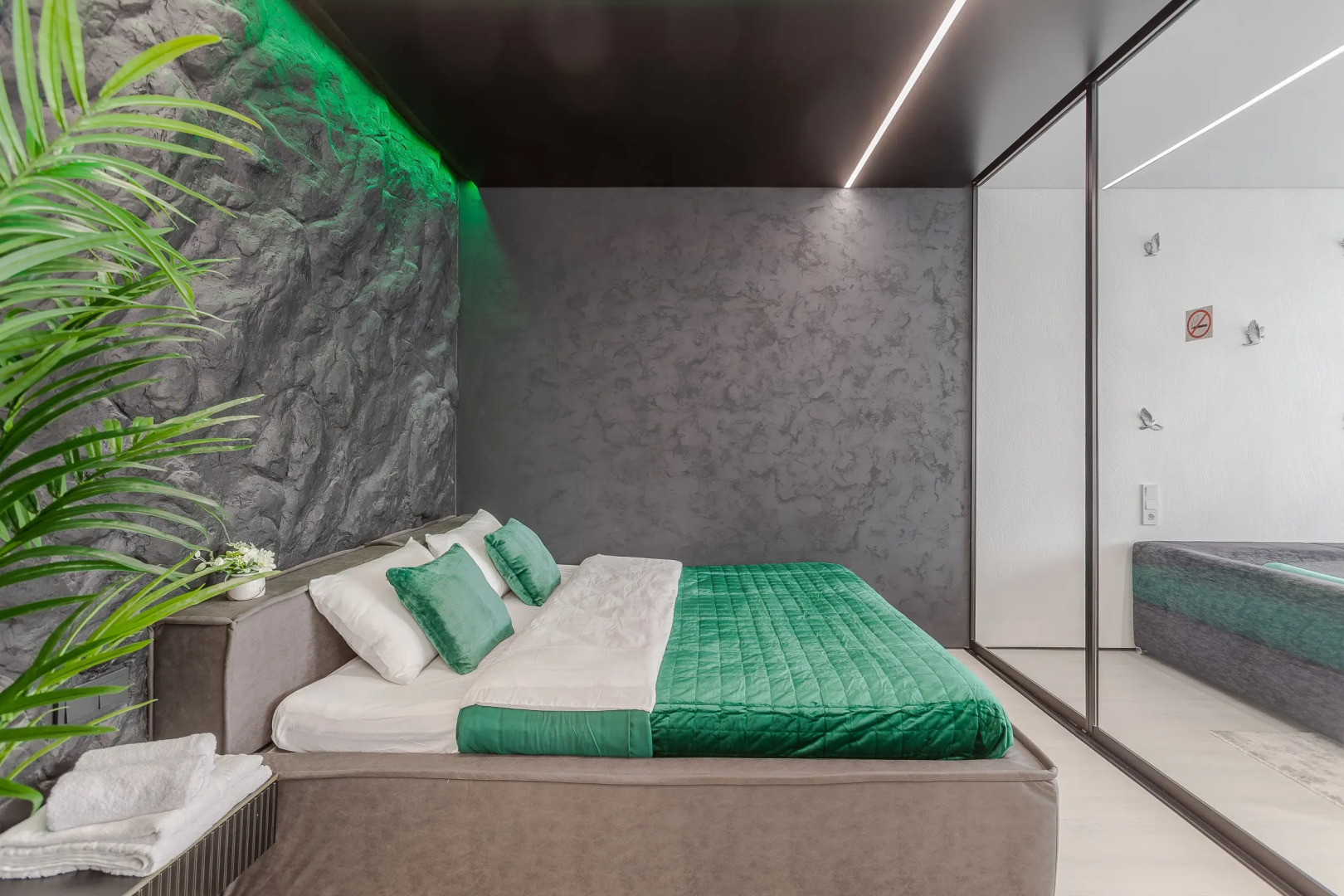 Апартаменты Элитные Апартаменты RentPlaza ЖК Парус