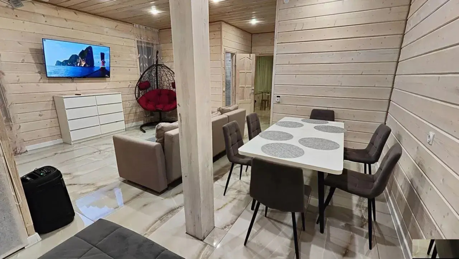 Частный дом Lux 130 кв.м в сосновом лесу на берегу озера в Рощино