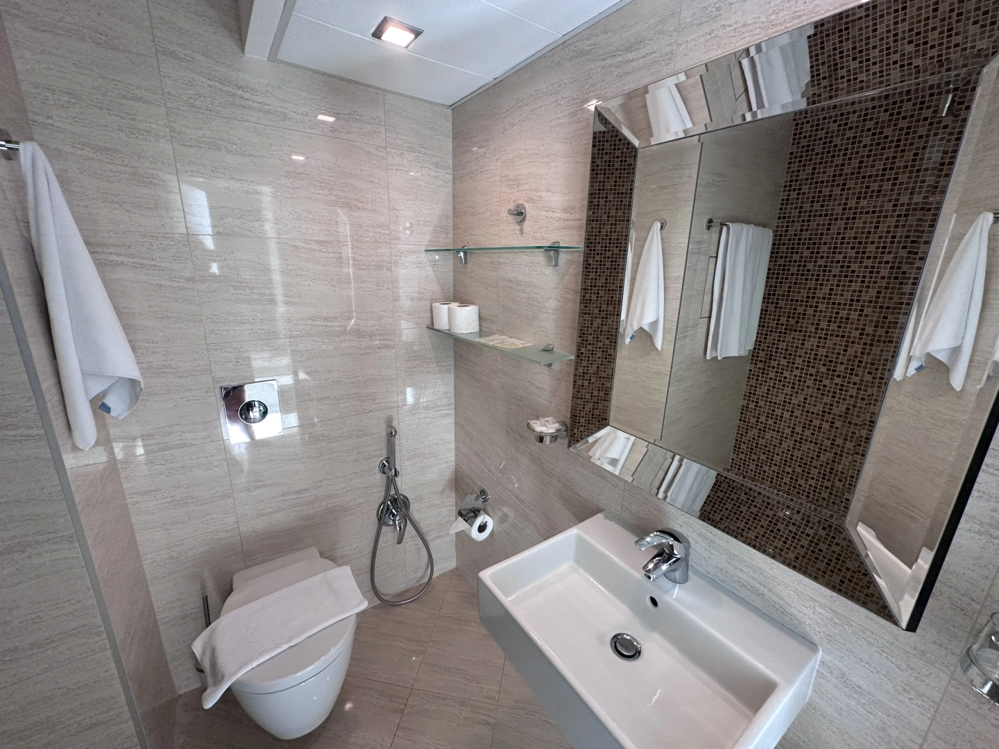 Апартаменты с видом на море рядом с пляжем