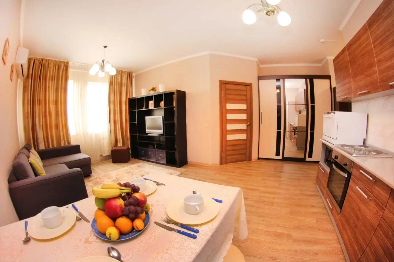 Апартаменты двухкомнатные рядом с ТРЦ Мега