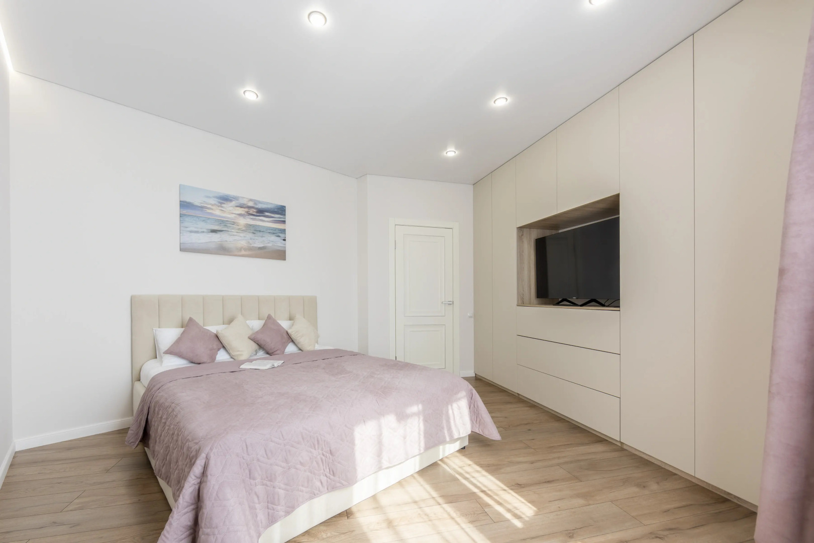 ДомТут - Апартаменты у Аквапарка "Айвазовский"