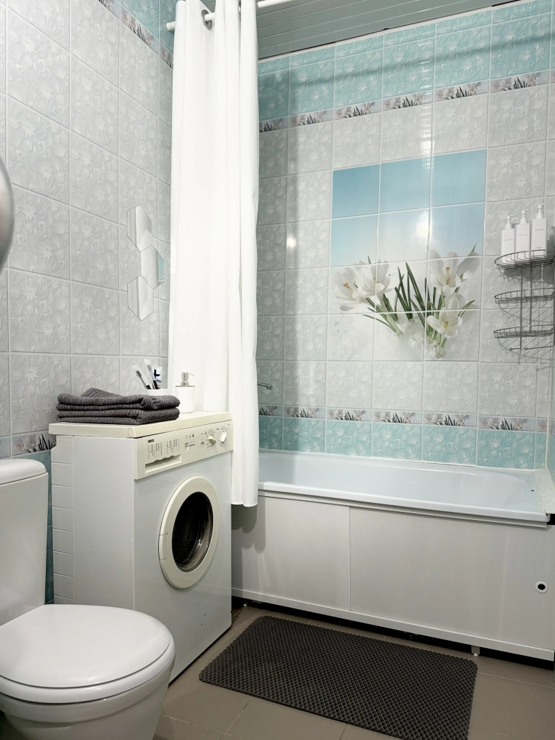 Квартира на Романа Кузоваткина 18