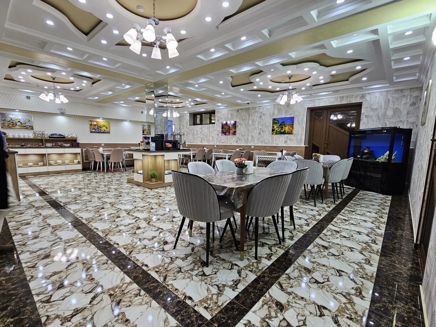 Отель Sharq