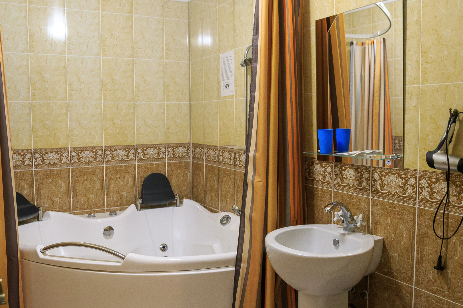 Отель Единство