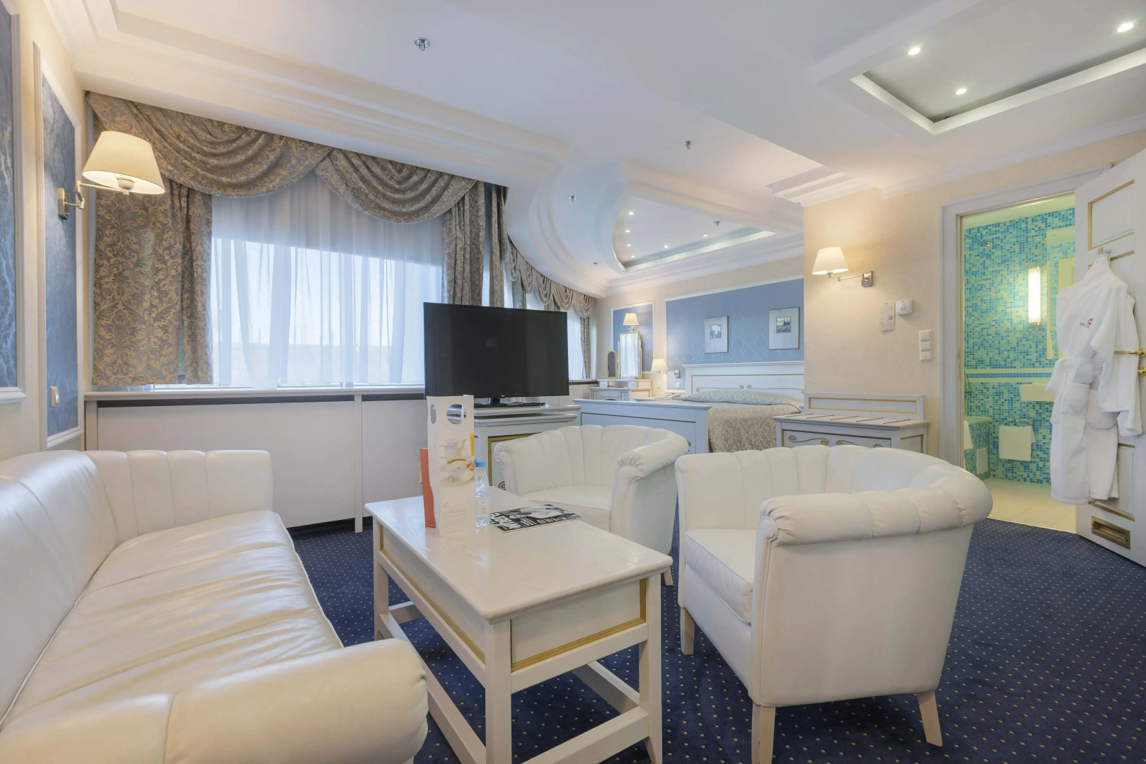 Отель Амбассадор