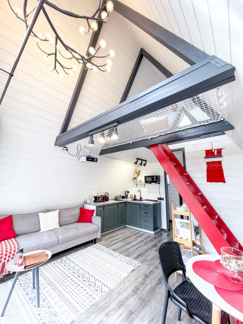 Глэмпинг А у реки