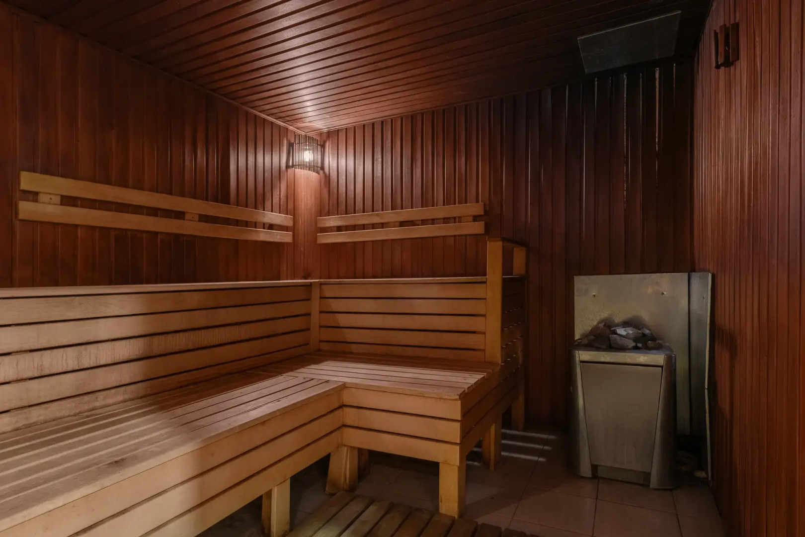 Отель Маринс Гранд Астрахань