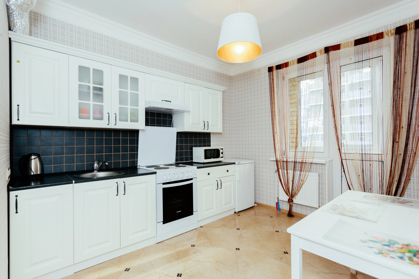 Апартаменты Российская 267