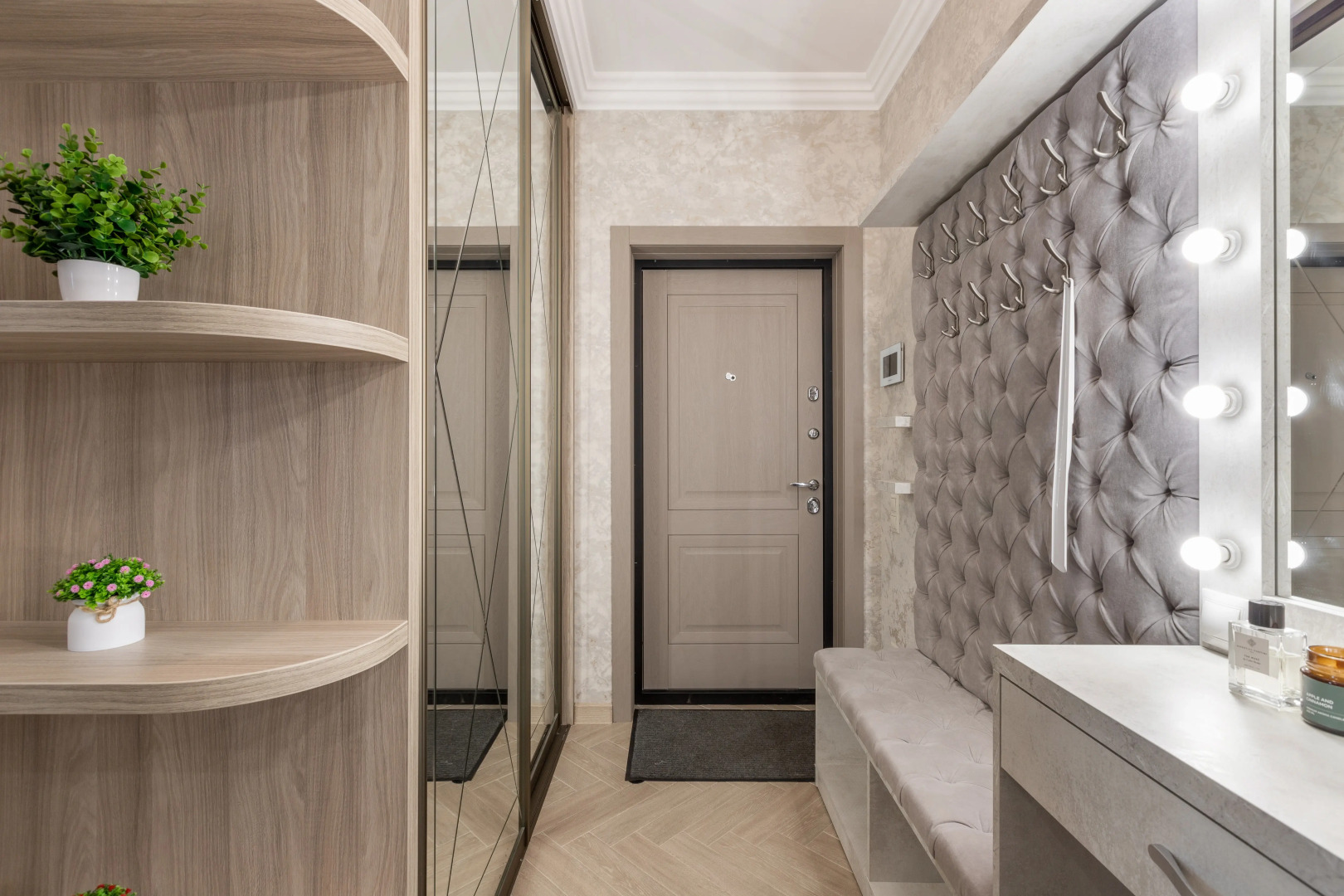 Апартаменты трёхкомнатные с видом на Национальную библиотеку