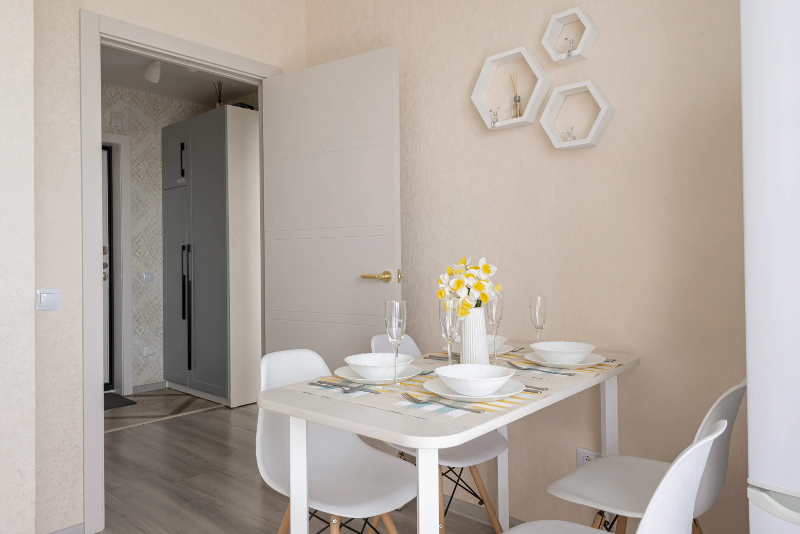 Квартира 1-к недалеко от залива на Пирогова 1/3 от RentAp, 4 сп.места