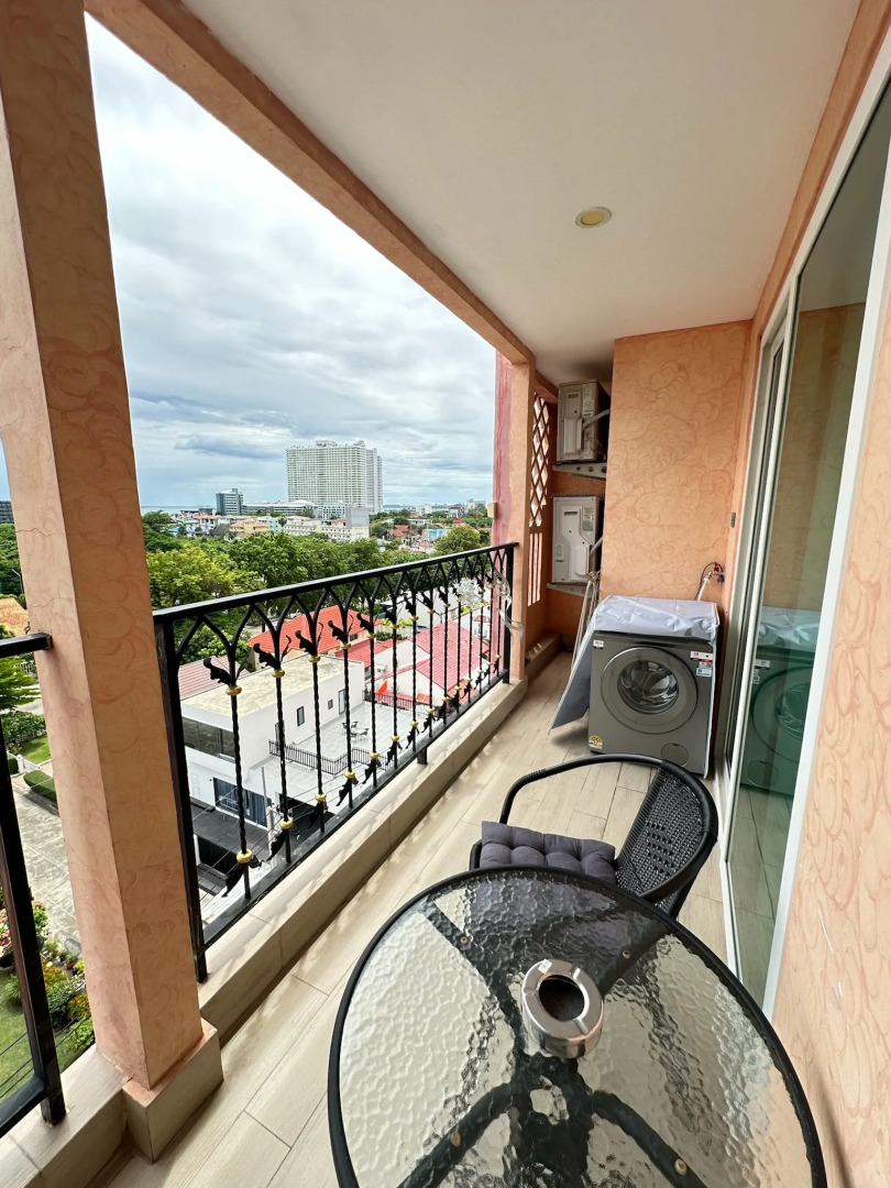 Апартаменты  Seven Seas 2 Bedroom - Spacious Two Bedroom Apartment In Jomtien Area