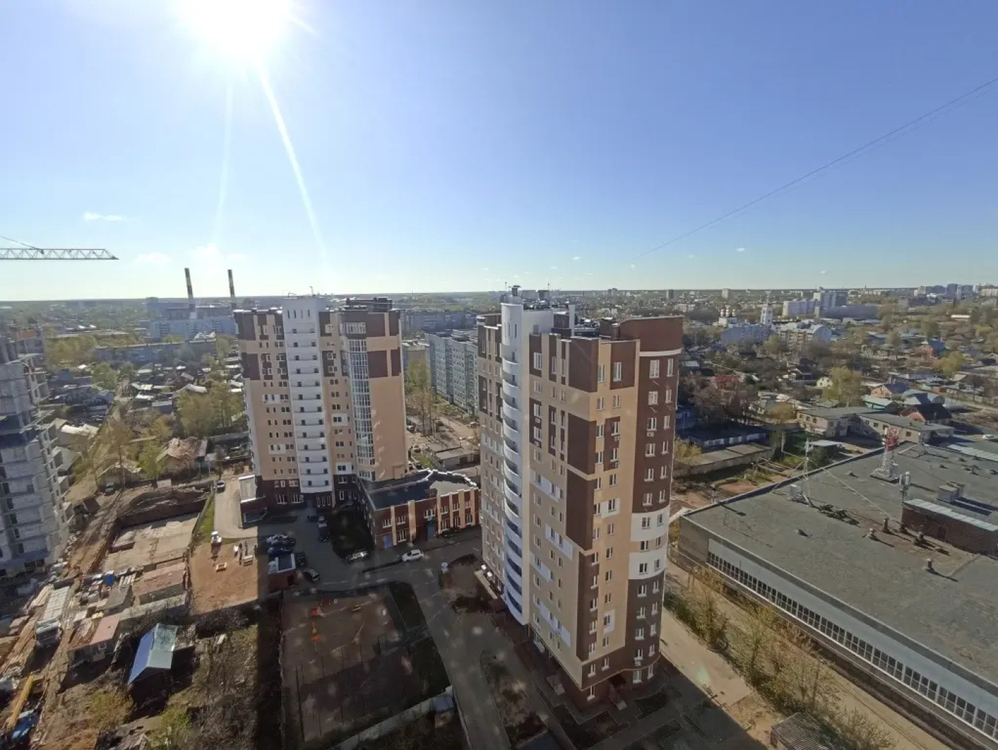 Апартаменты видовые сети «Все в гости» на ул.10 Августа 85 на 17 этаже