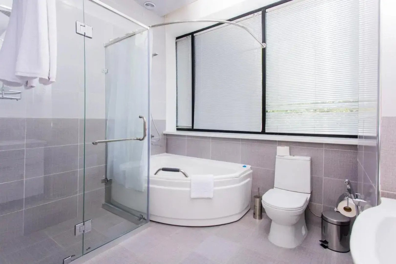 Отель Gabrielle International