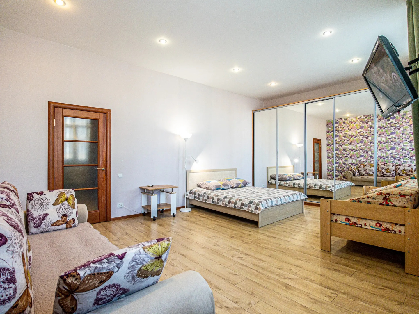 Апартаменты на проспекте Гагарина 12