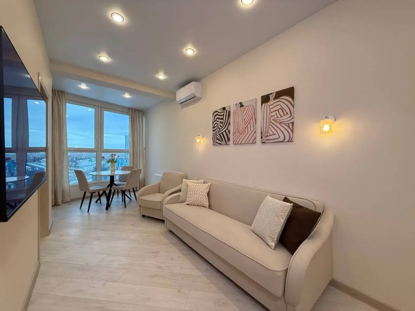 Квартира Саквояж