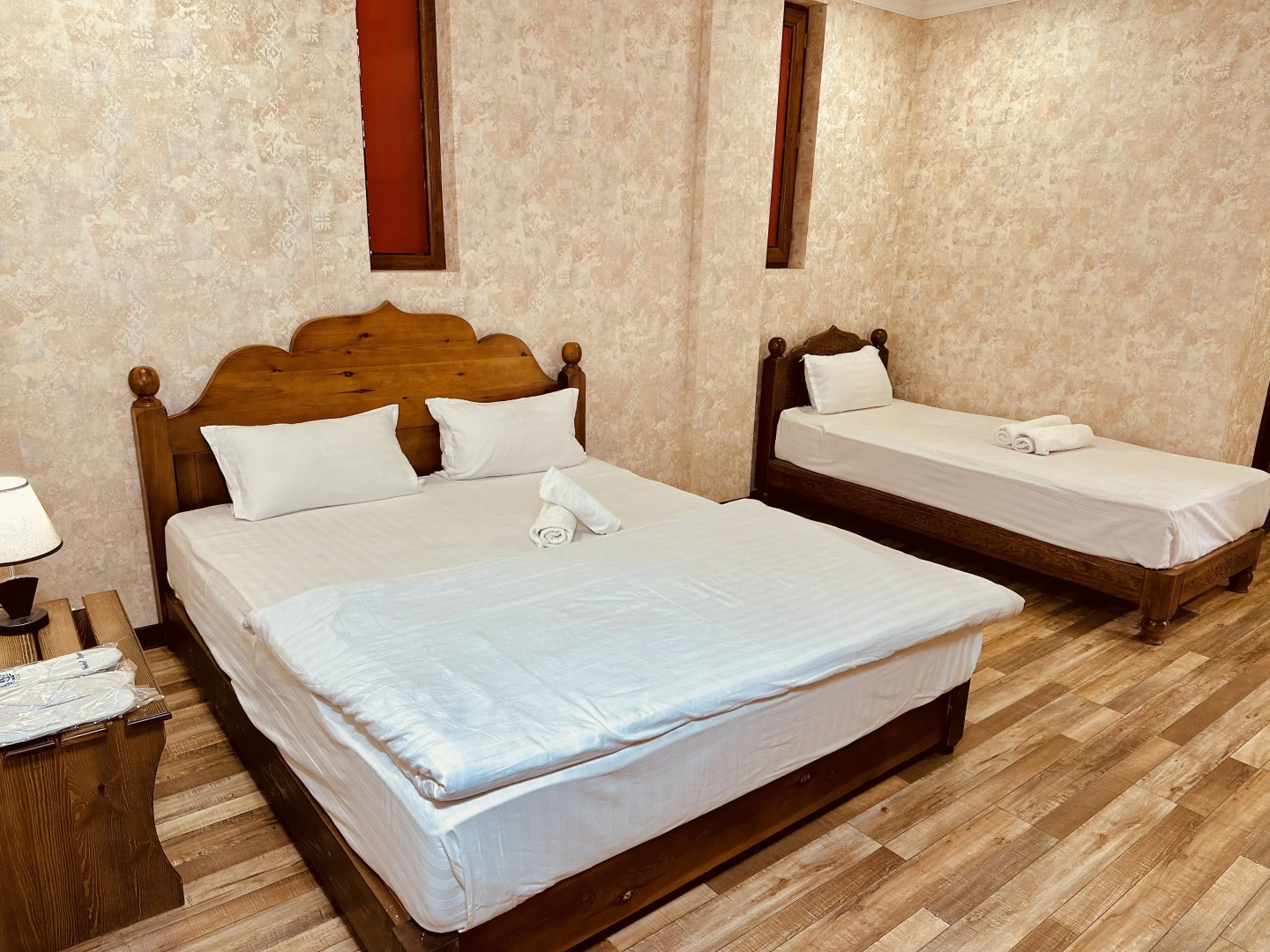 Отель Ayvan Plaza