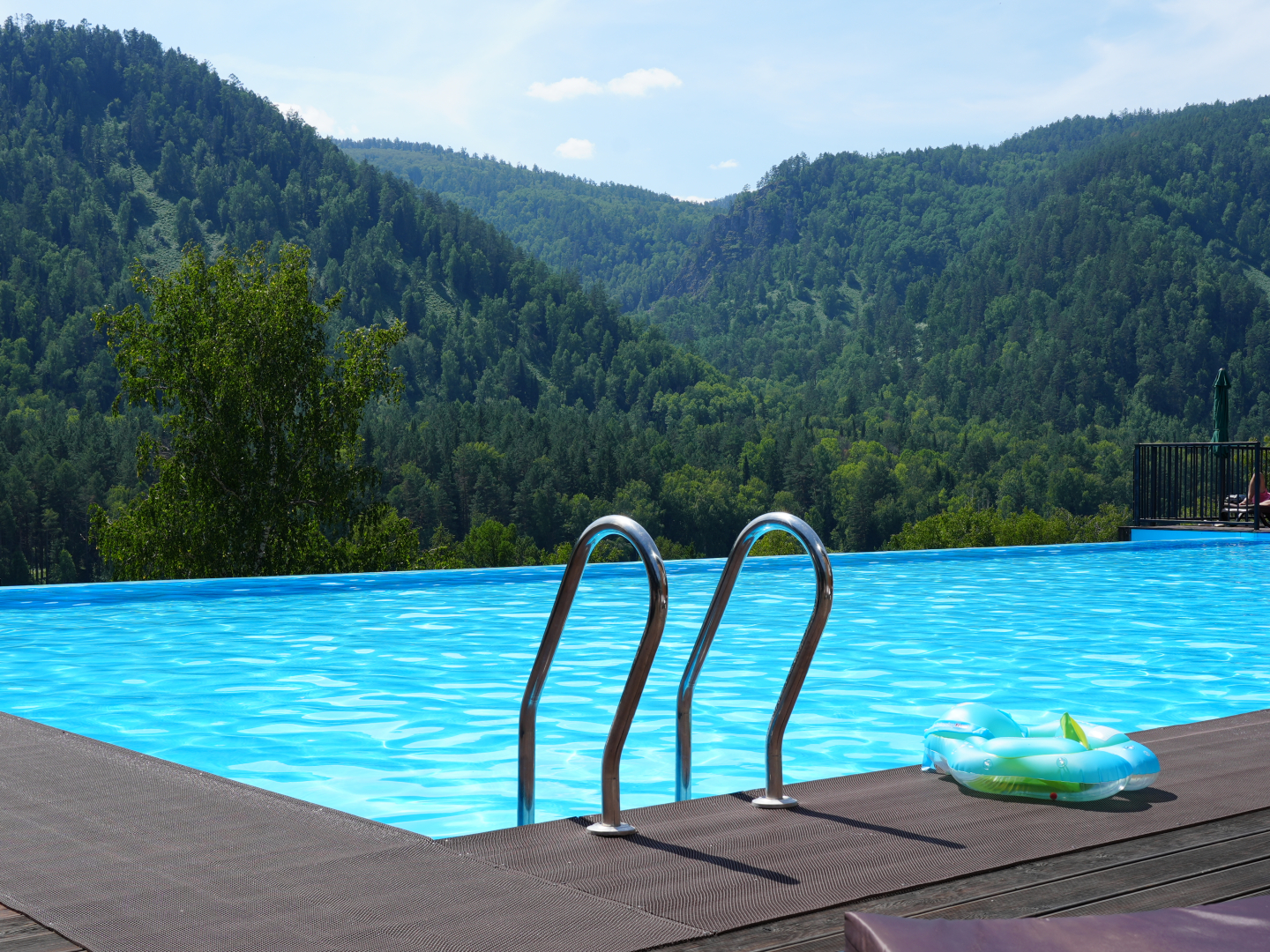 Аура комплекс