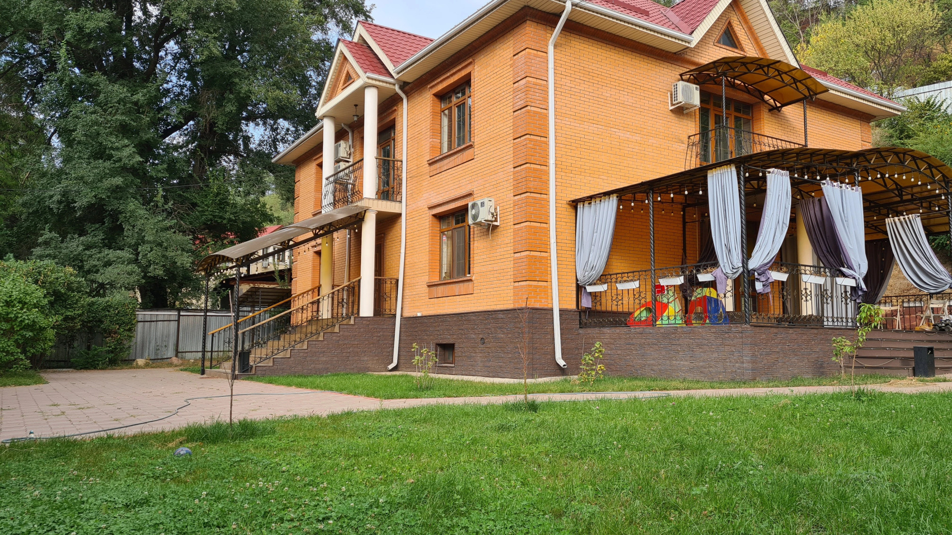 Отель CryptoHotel.Club