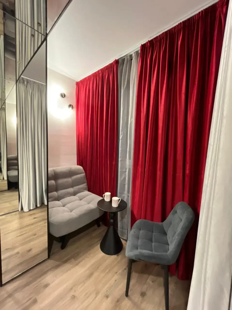 Квартира Room69