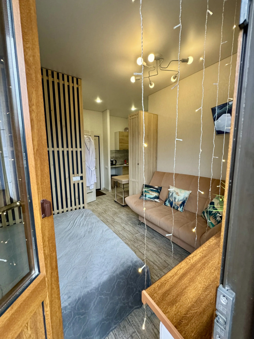 Квартира Студия с балконом напротив ТЦ Горки Город