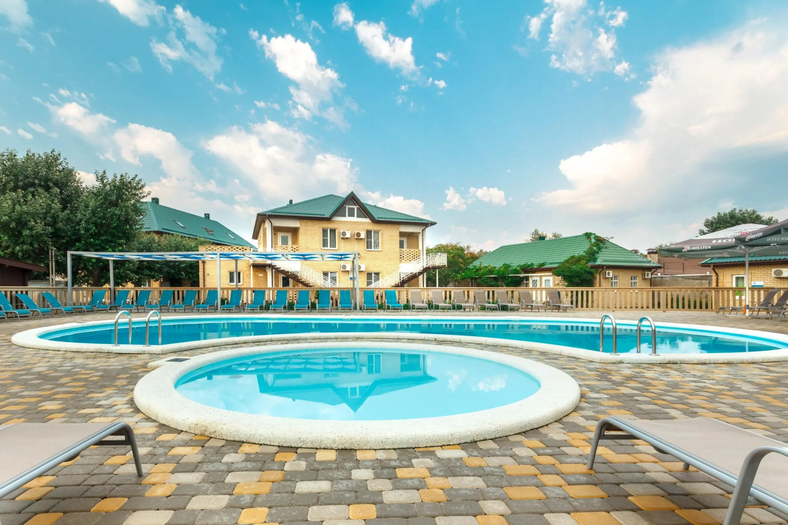 База отдыха Pontos Family Resort Zarya