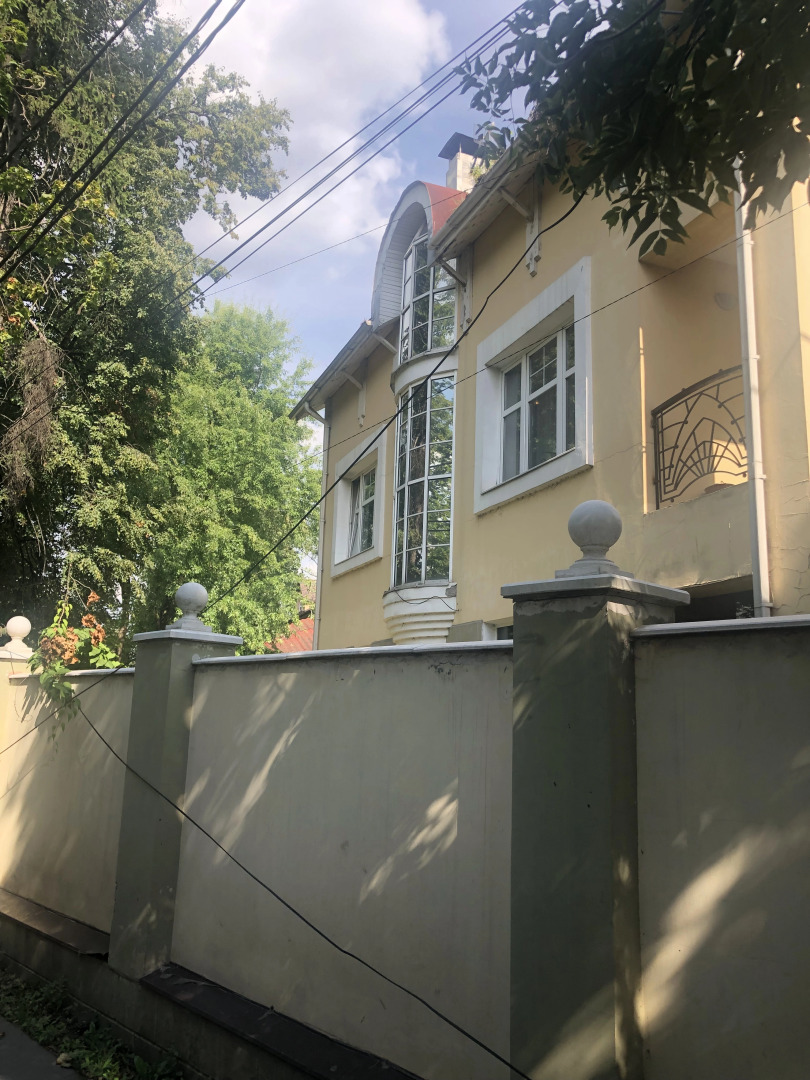 Частный дом Коттедж Красивый Дом