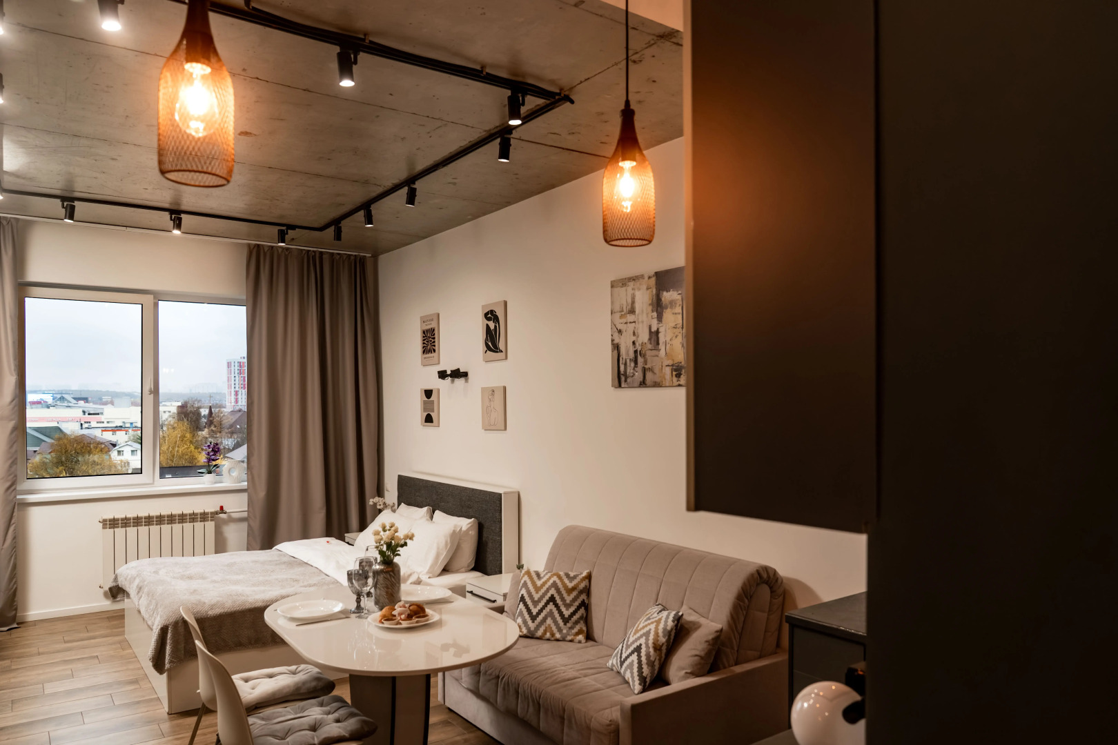 Апартаменты SKY INN Color Grey