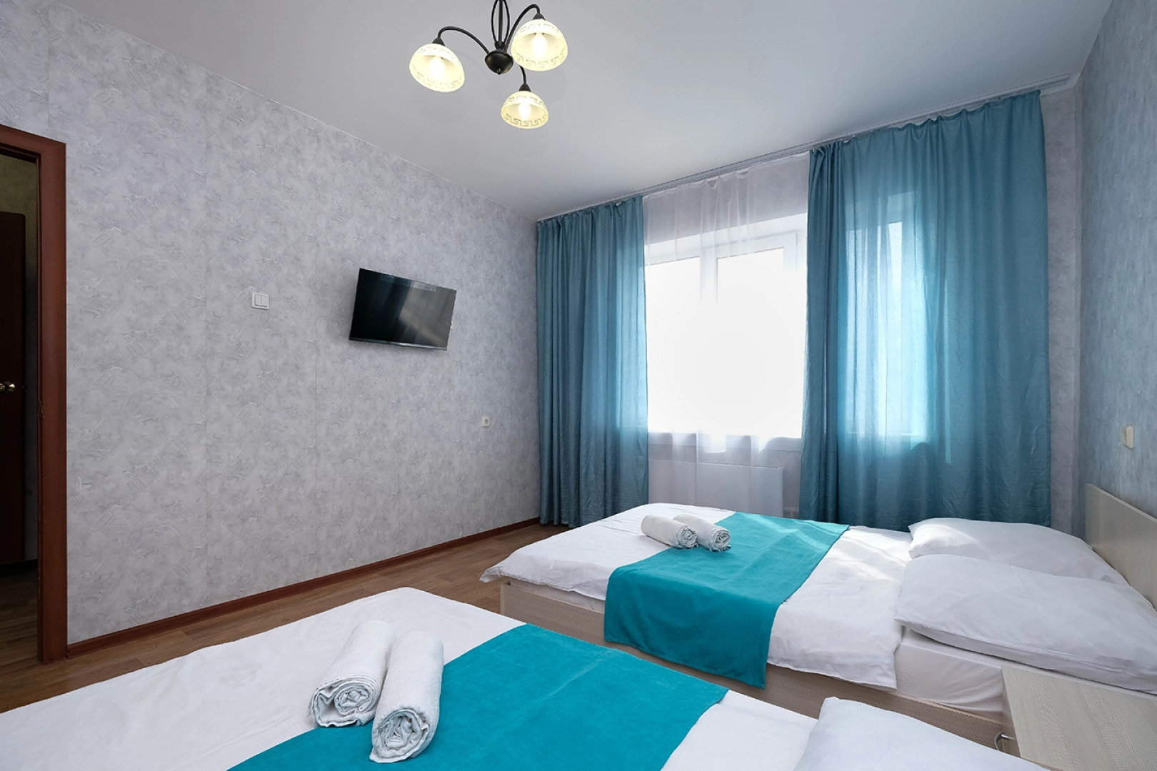 Квартира рядом с Мнтк им. Федорова и Ск Заря