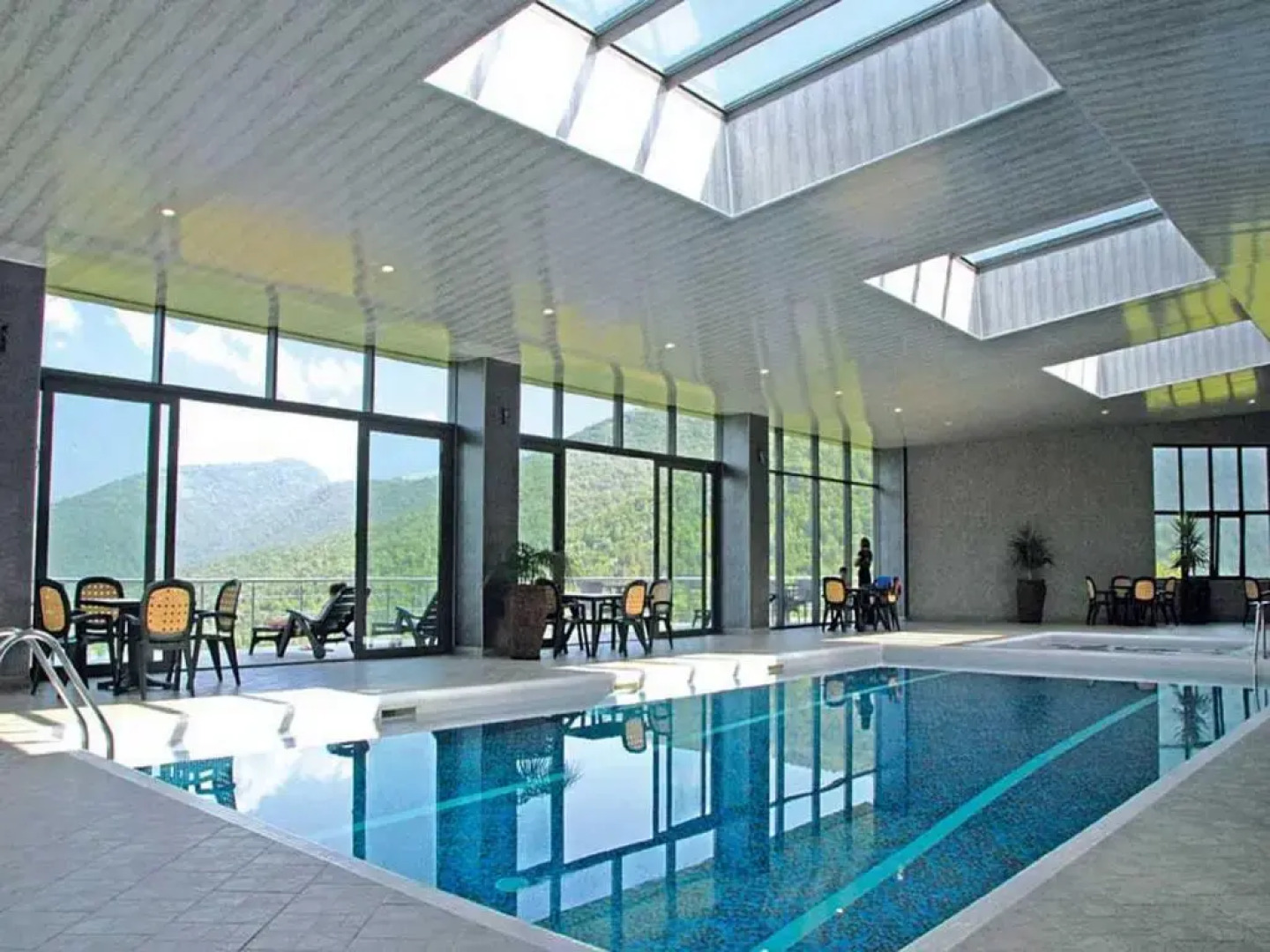 Курортный отель Ani