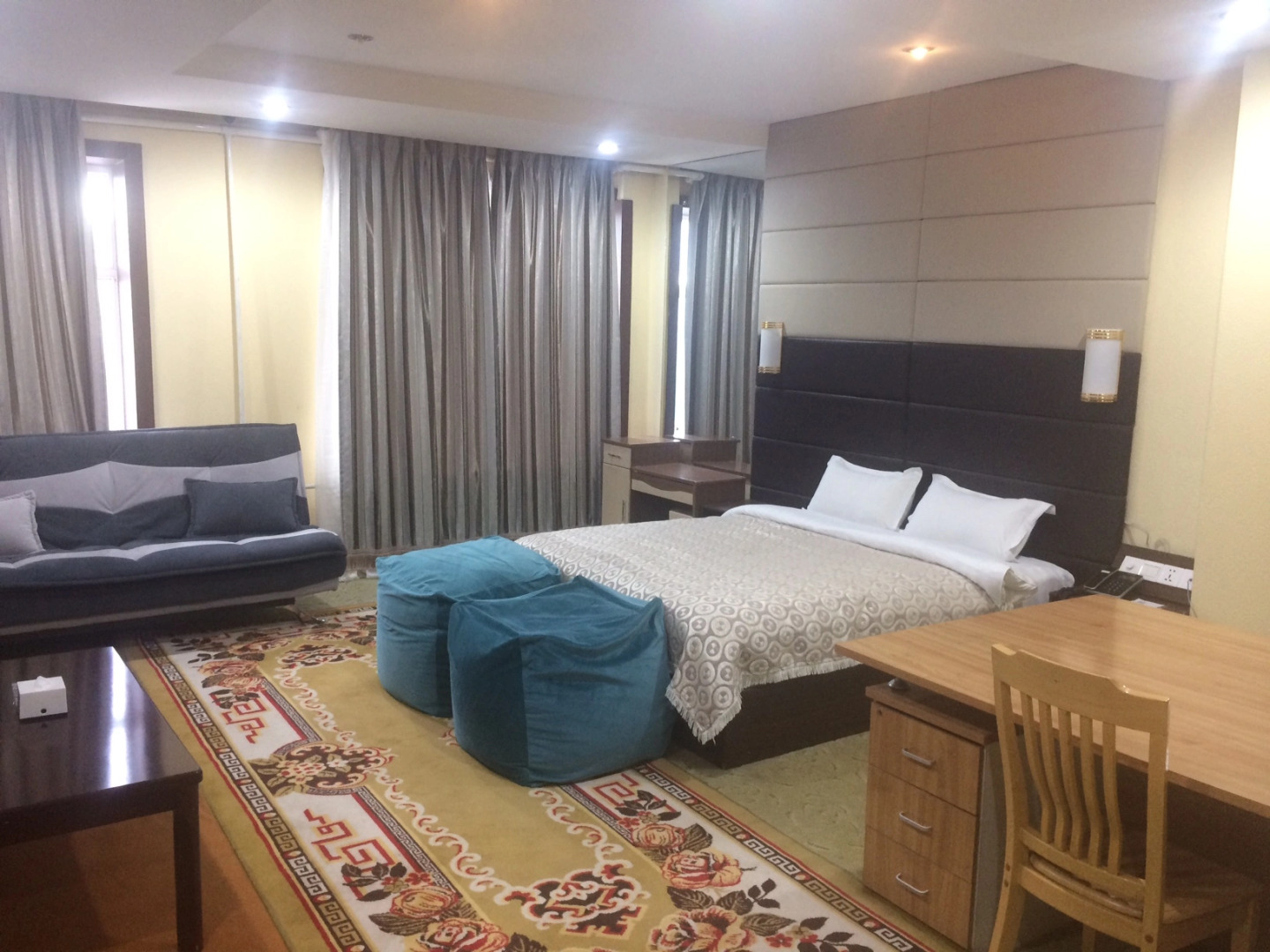 Отель 50100 Hotel & Restaurant