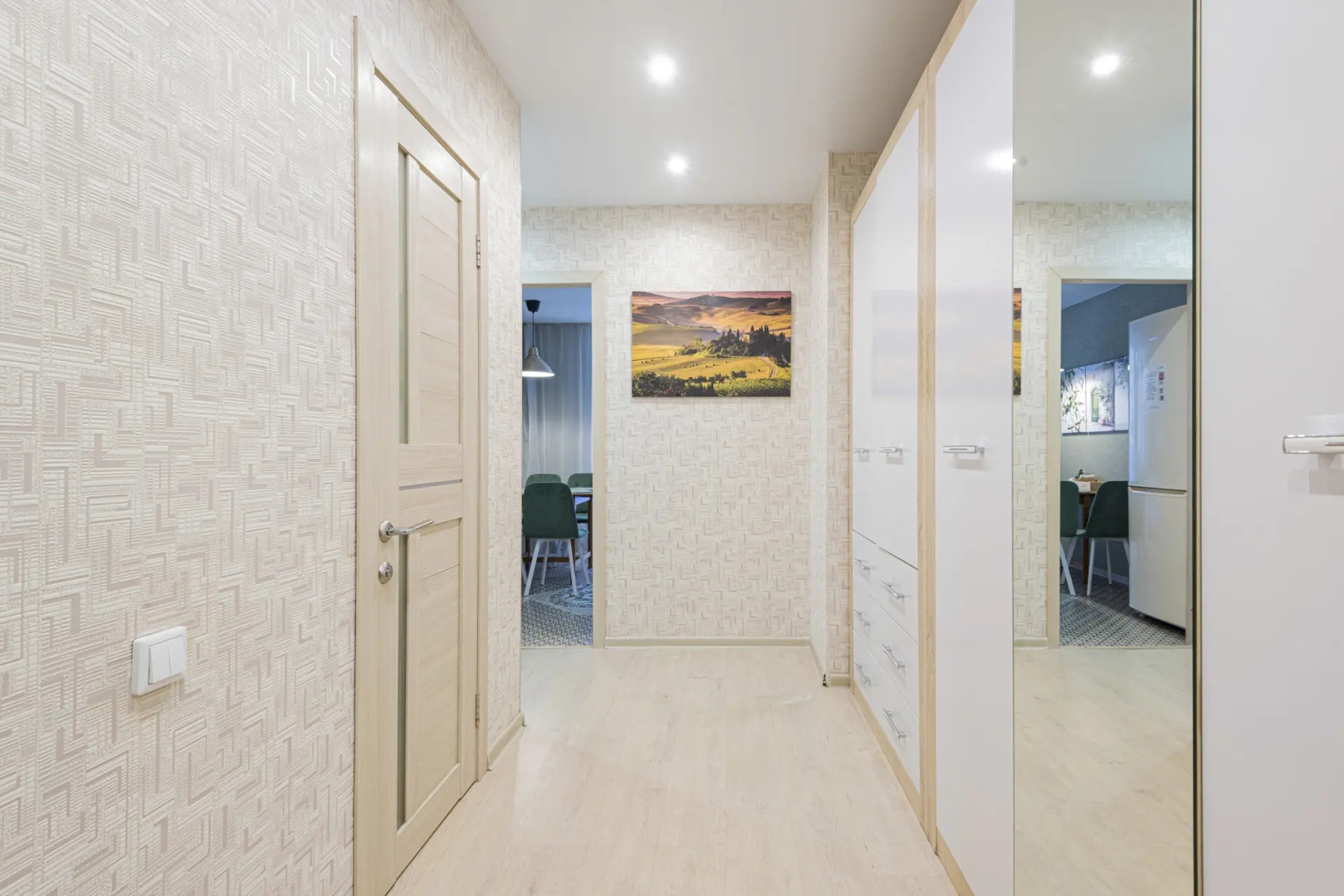 Квартира 2-к недалеко от залива на Радужной 10 от RentAp, 6 сп.мест