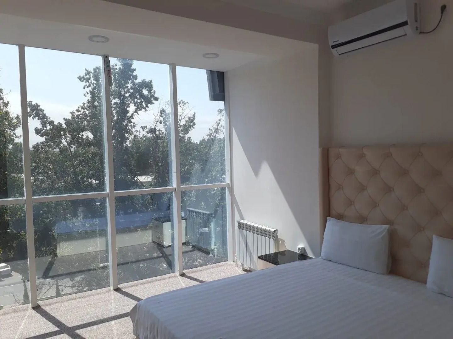 Отель Khujand Star