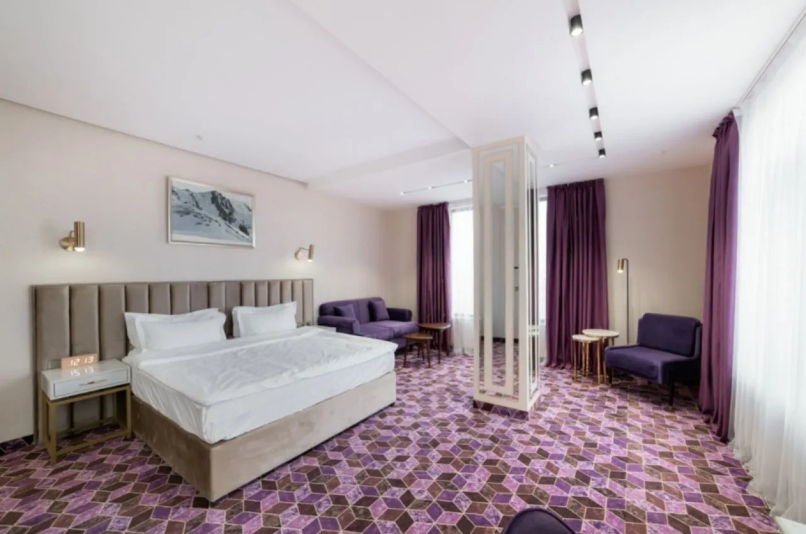 Orient Hotel Bishkek (Ориент отель Бишкек)