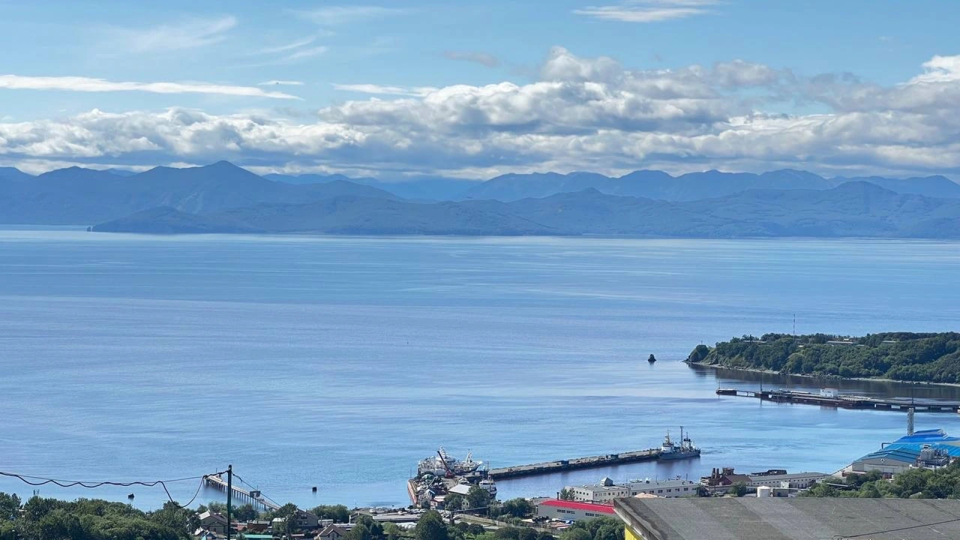 Квартира с шикарным видом на Авачинскую бухту и Вилючинский вулкан