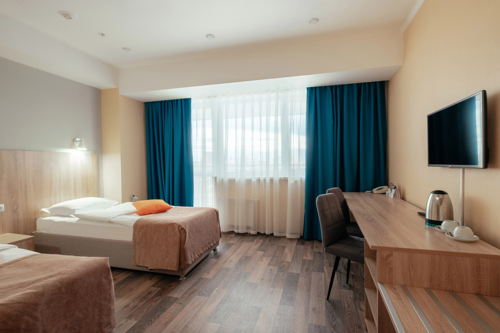 Отель Атлантик by USTA Hotels