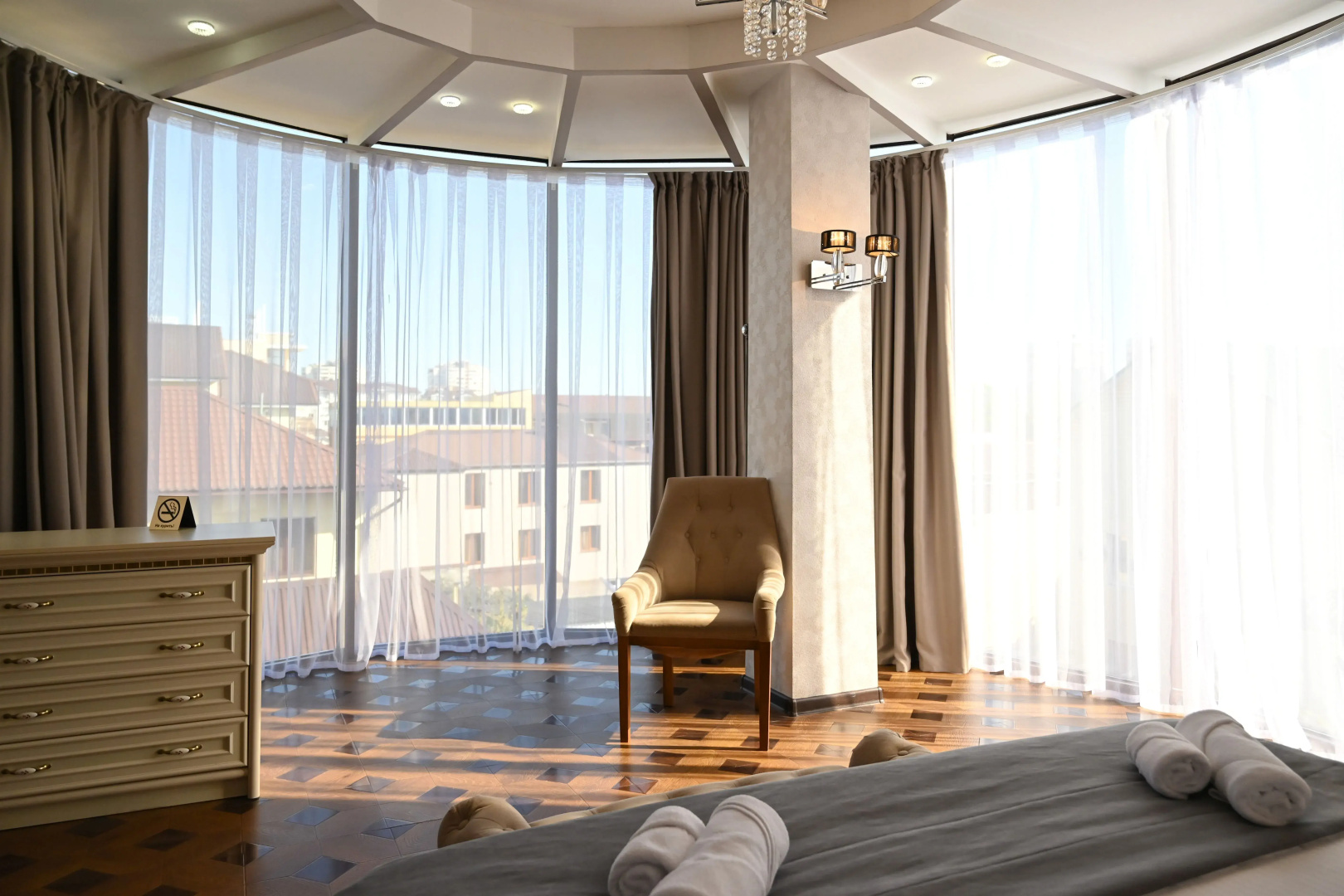 Отель Shine House