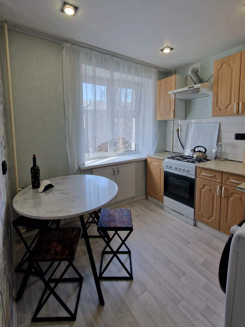 Квартира Уютная 2-комнатная квартира посуточно