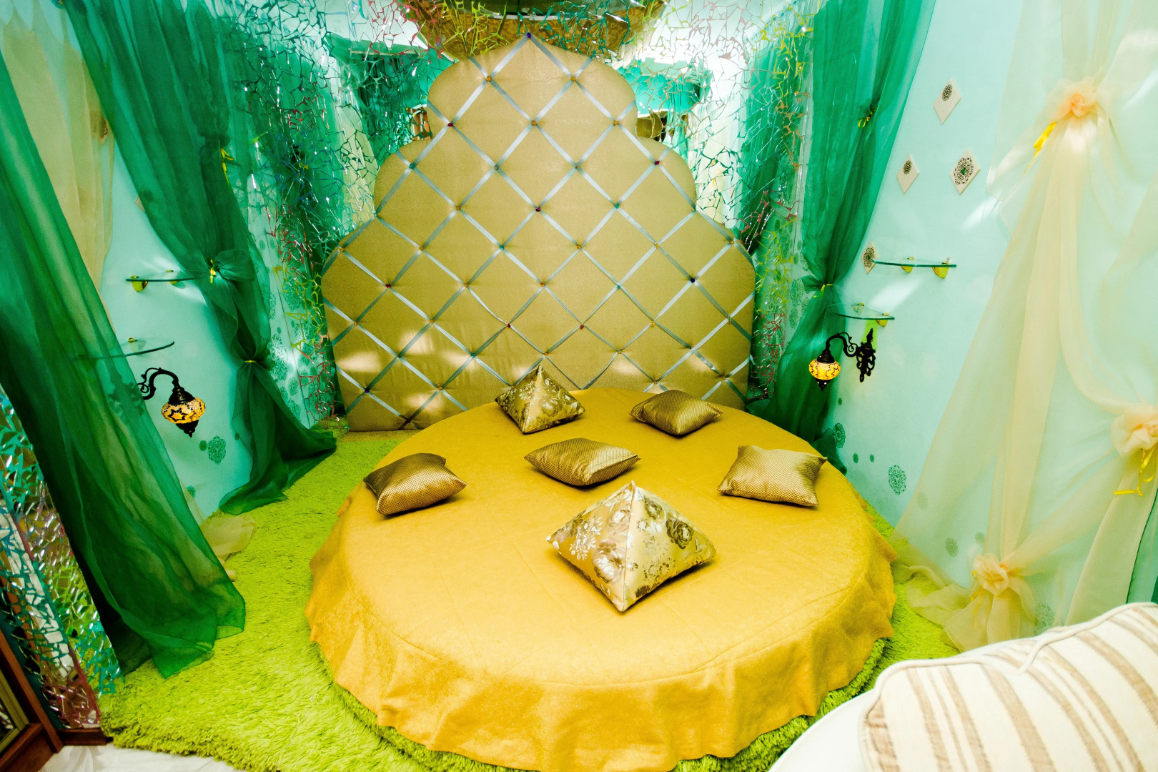 Апартаменты Квартирный Вопрос на Артема 89